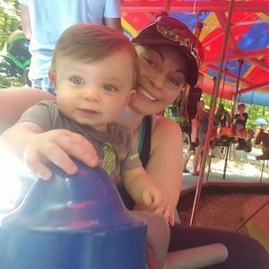 Meet your Posher, Simone